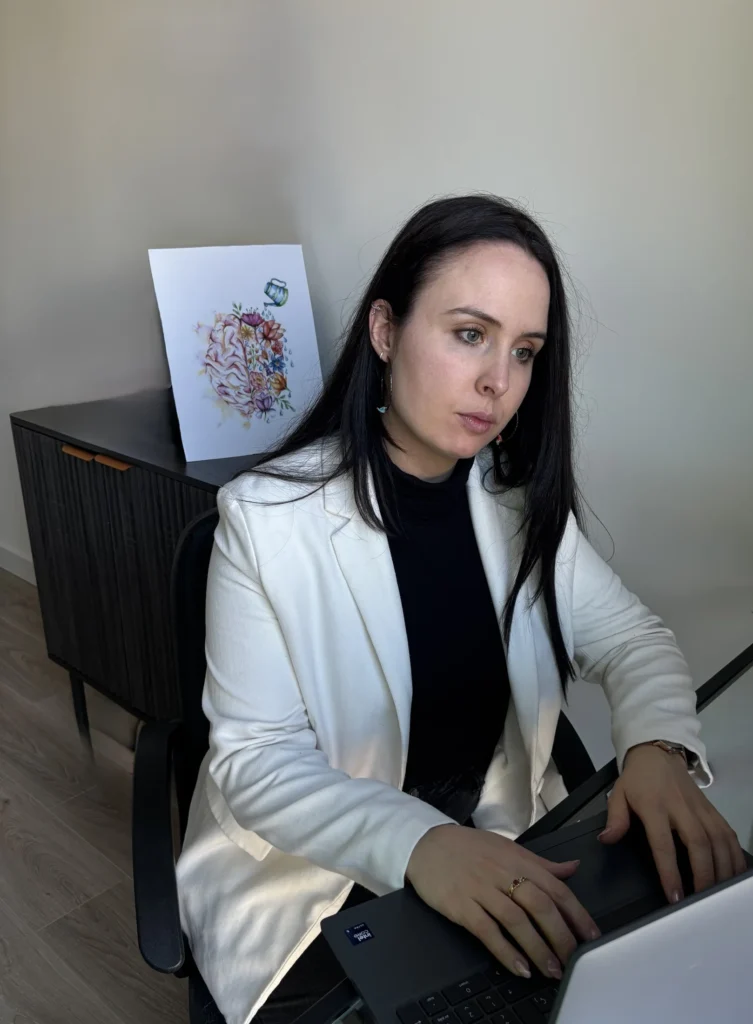 Psicologa-Online-en-Espana-Carlota-Carolina